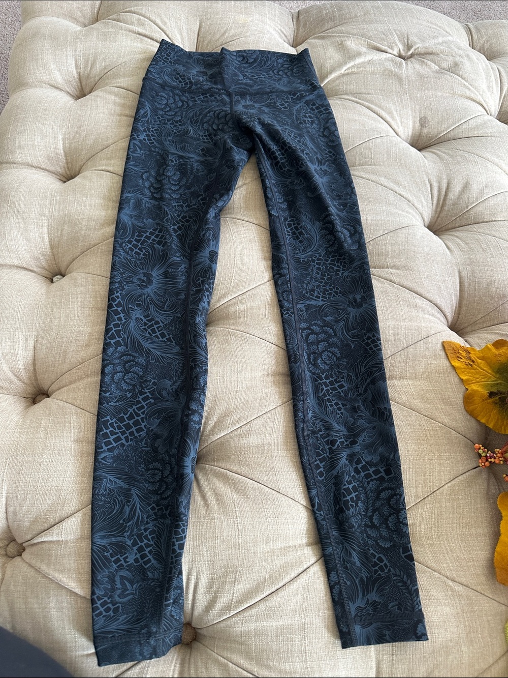 lululemon athletica Black Floral Jacquard Leggings